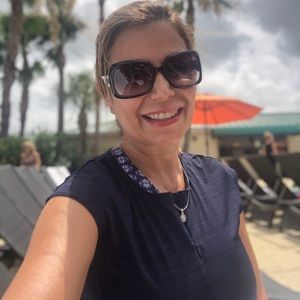 Meet your Posher, Shirin